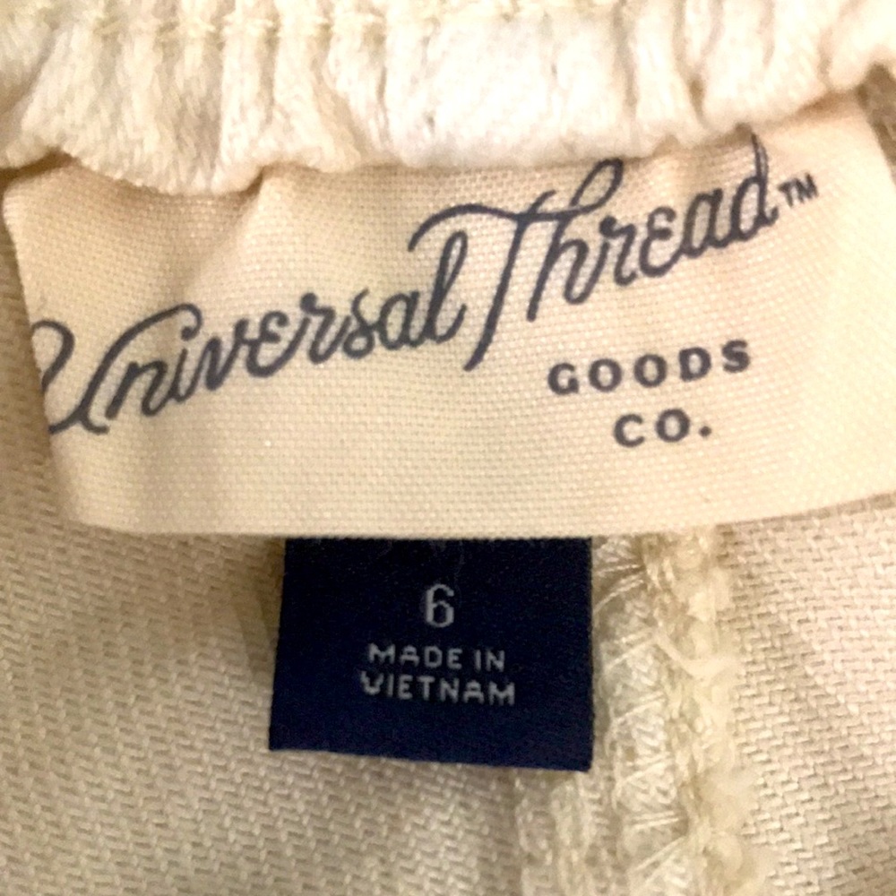Universal Thread jeans. NWT - Picture 4 of 5